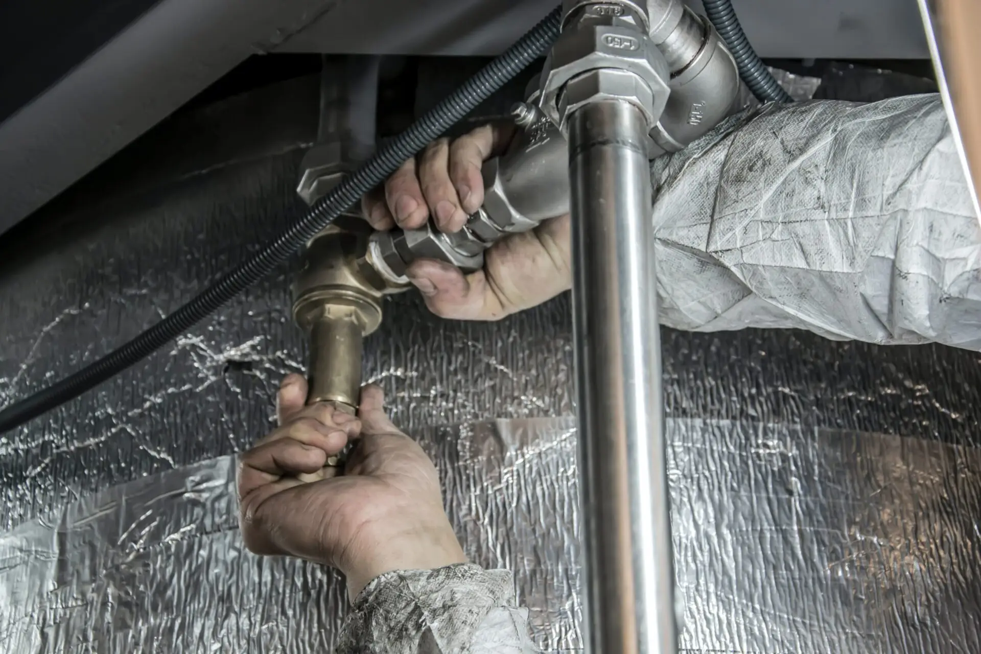 Θέση υδραυλικού - Plumber vacancy