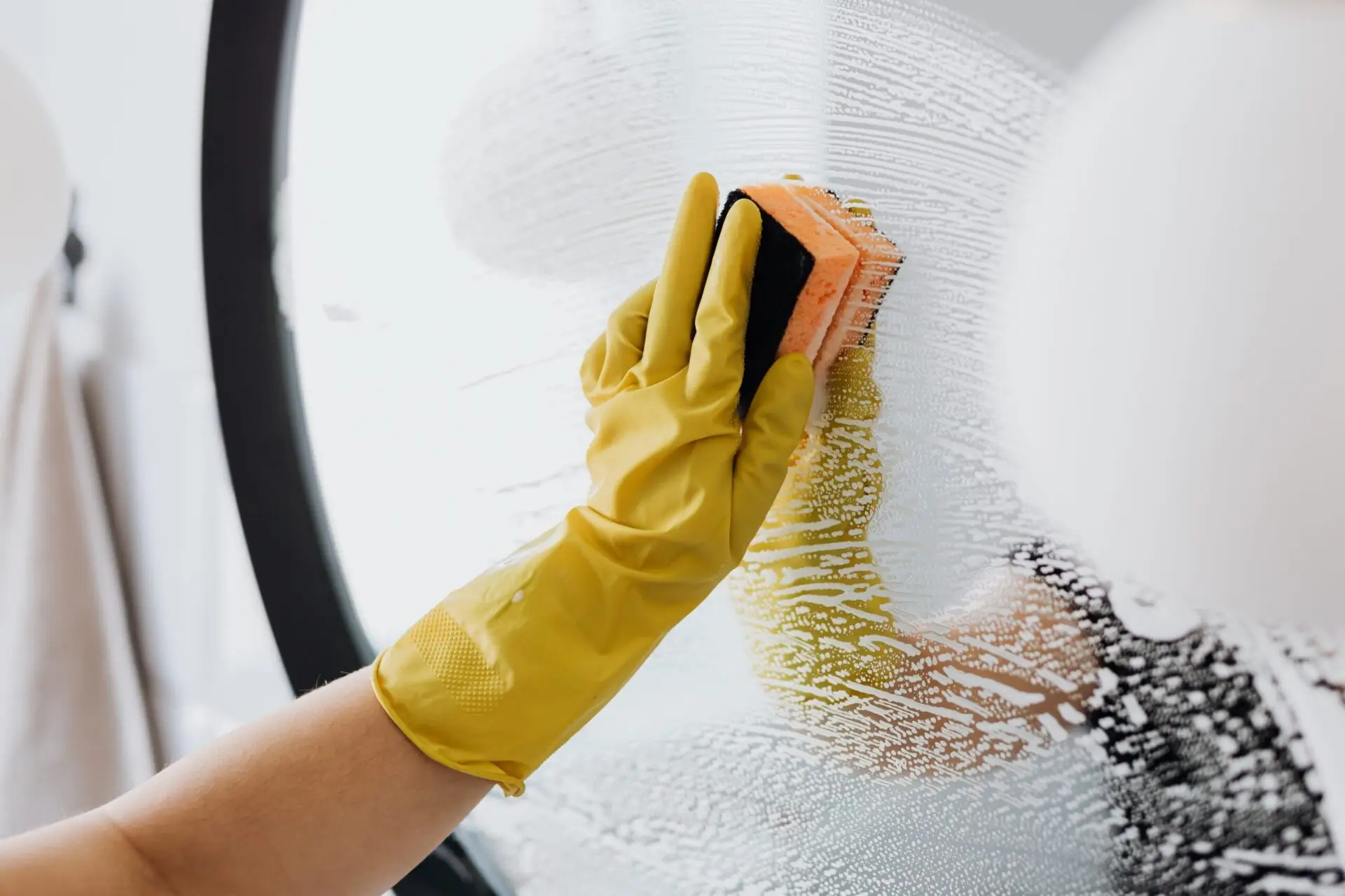 Υπηρεσία καθαρισμού - Cleaning Services